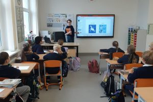 Kai pasakos atveria duris į saviraiškos pasaulį: 3c klasės kelionė į fantazijos šalį